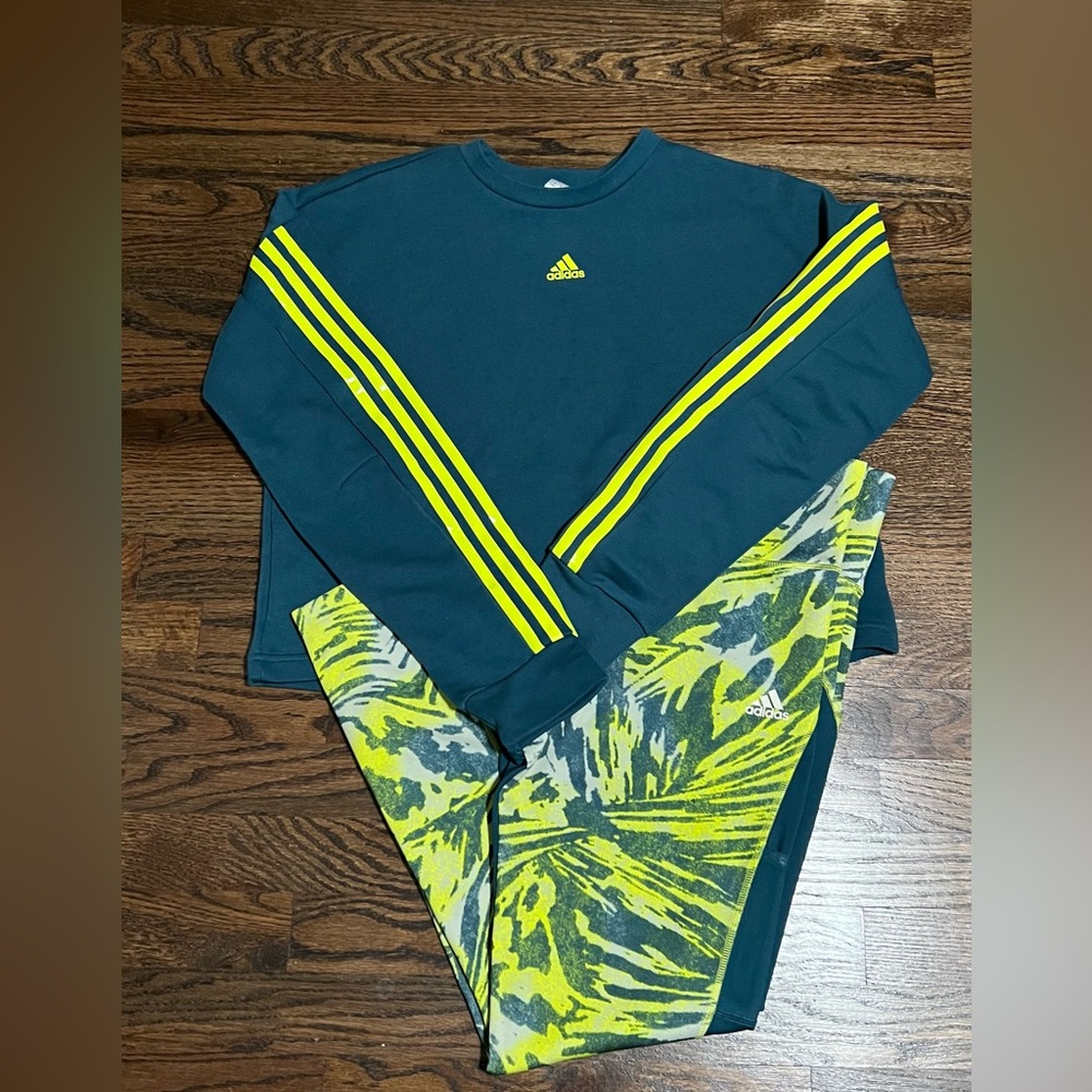 NWOT- Adidas Aeroready Legging & Crop Sweatshirt Set Size M | Heather/Neon Green